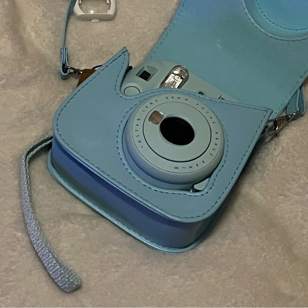 Ice Blue Fujifilm Instax Mini 9 Instant Camera with Matching Case